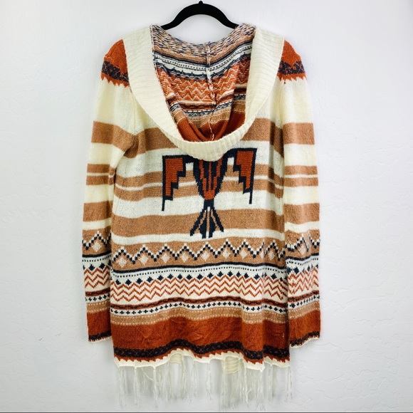 Kirra Fringe Aztec Hooded Sweater - Picture 6 of 7